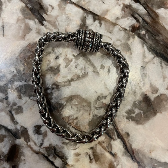 Silver Tone Magnetic Woven Chain Bracelet Unisex - Picture 5 of 6